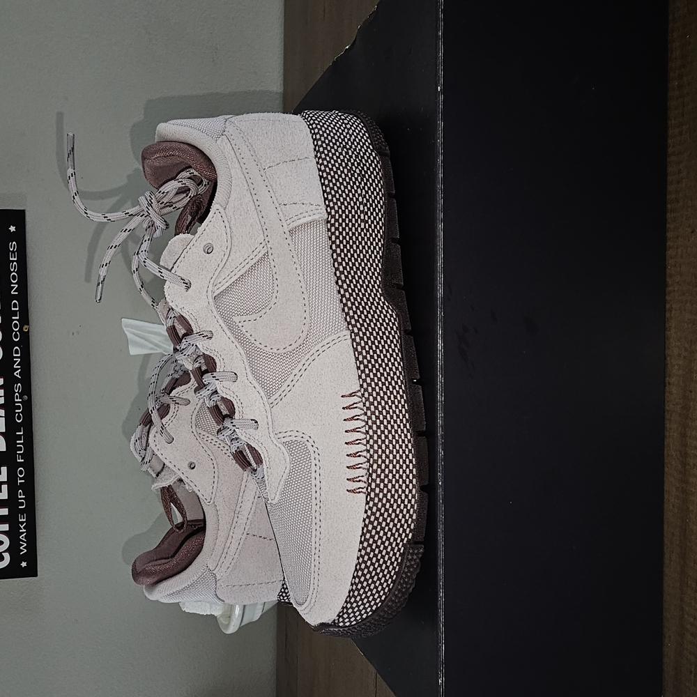 Womens AIR FORCE 1 - Picture 4 of 5